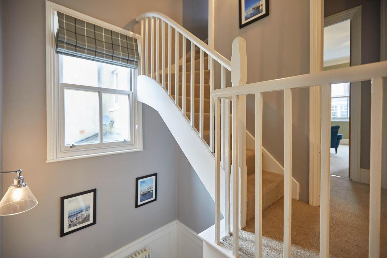 Host & Stay - Henderson House Whitby Extérieur photo