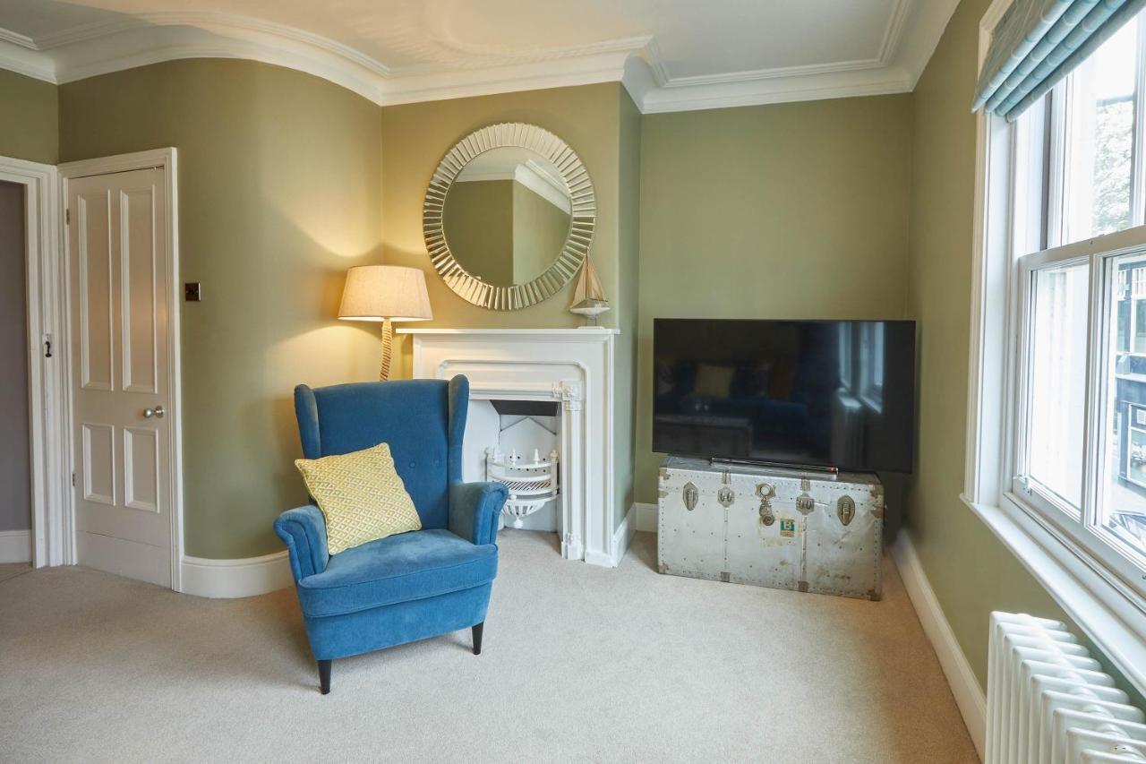 Host & Stay - Henderson House Whitby Extérieur photo